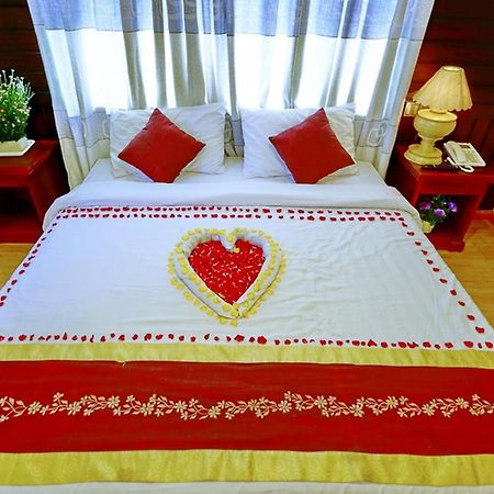 Hotel Boss - Mandalay Bagian luar foto