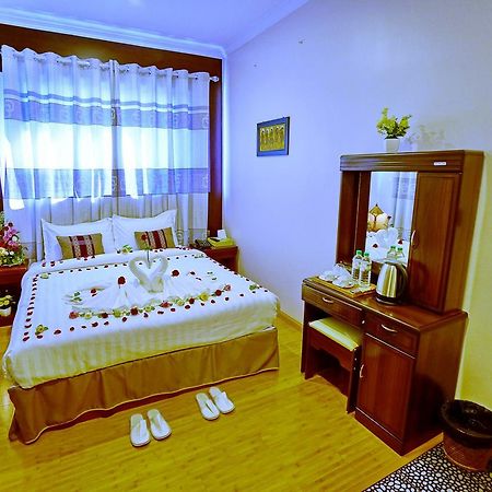 Hotel Boss - Mandalay Bagian luar foto