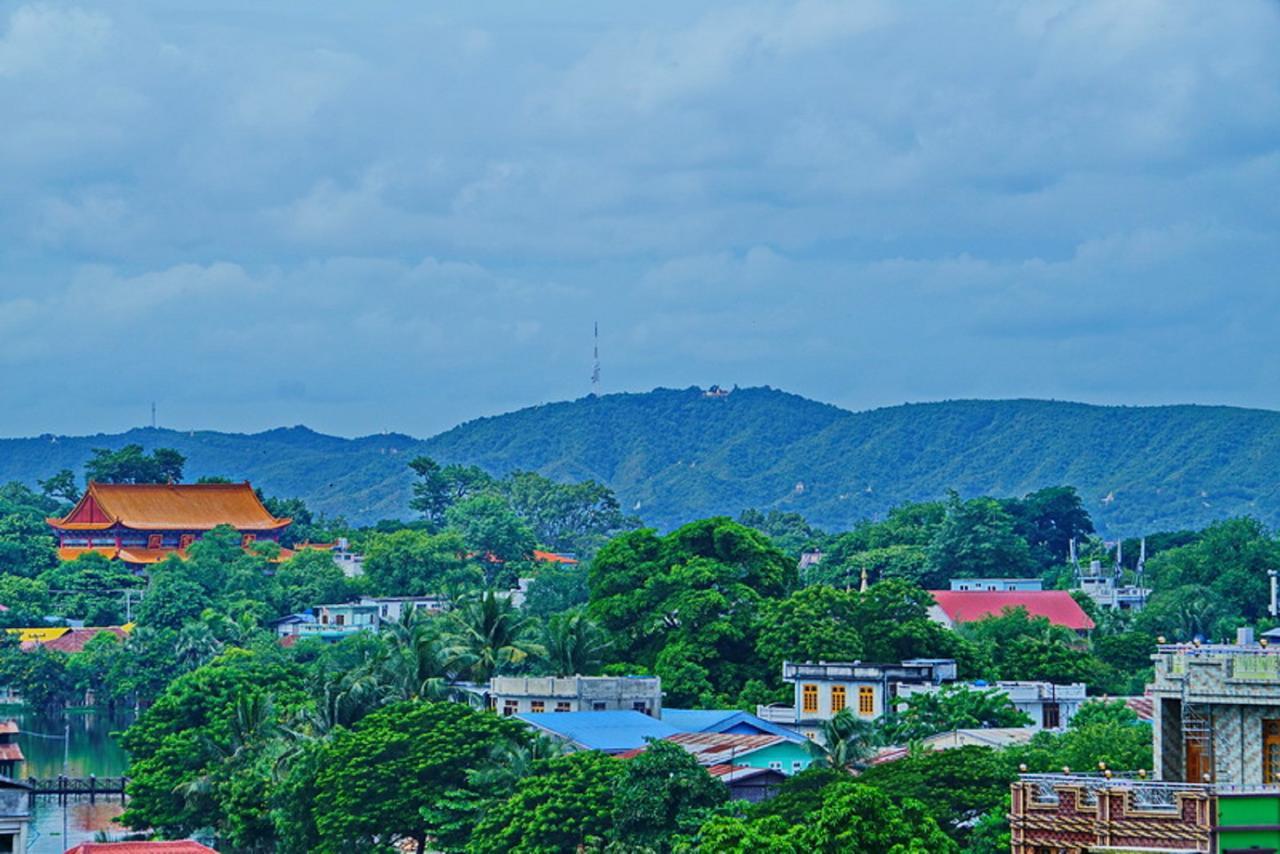 Hotel Boss - Mandalay Bagian luar foto