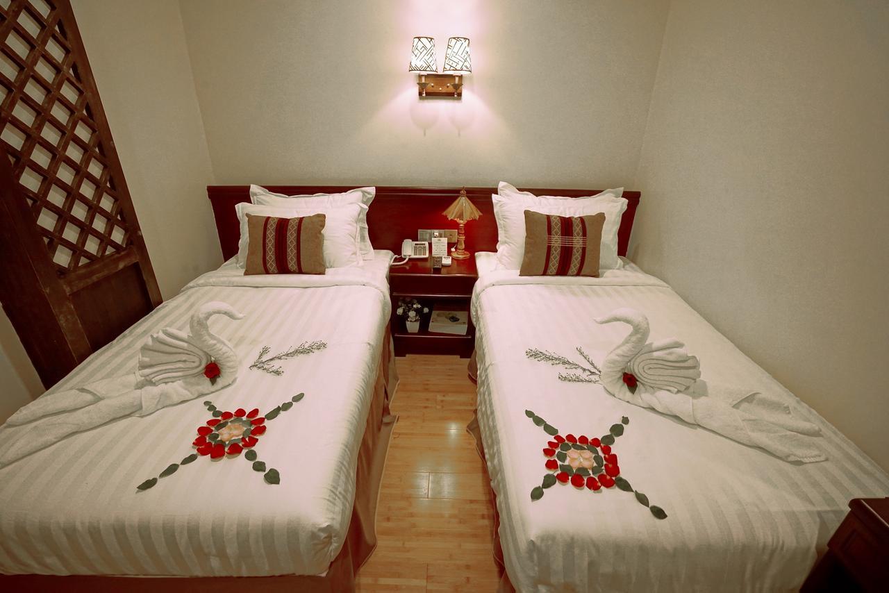 Hotel Boss - Mandalay Bagian luar foto