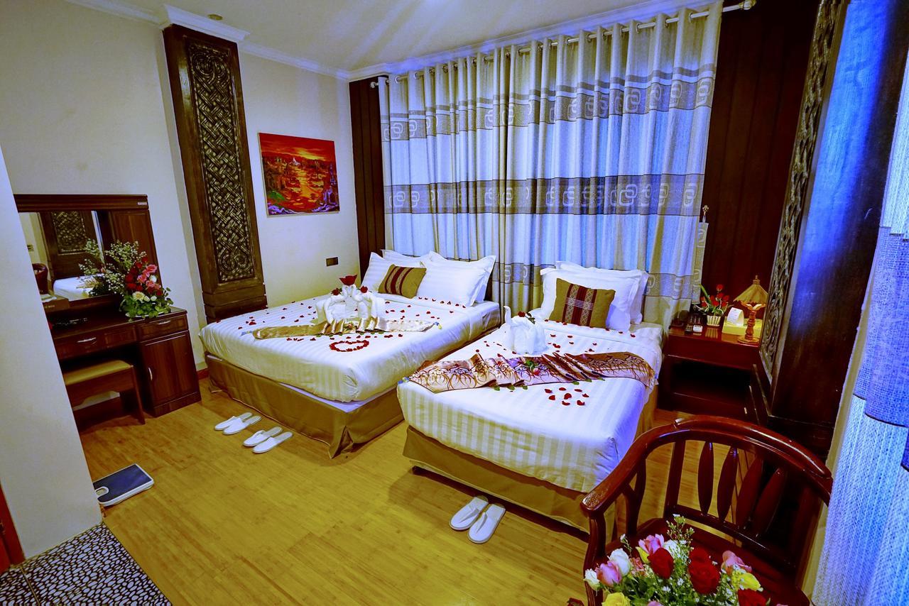 Hotel Boss - Mandalay Bagian luar foto