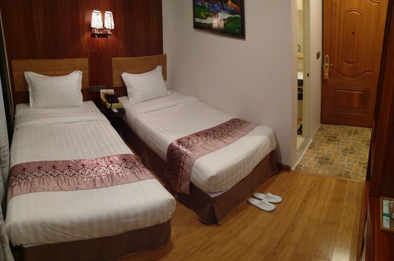 Hotel Boss - Mandalay Bagian luar foto